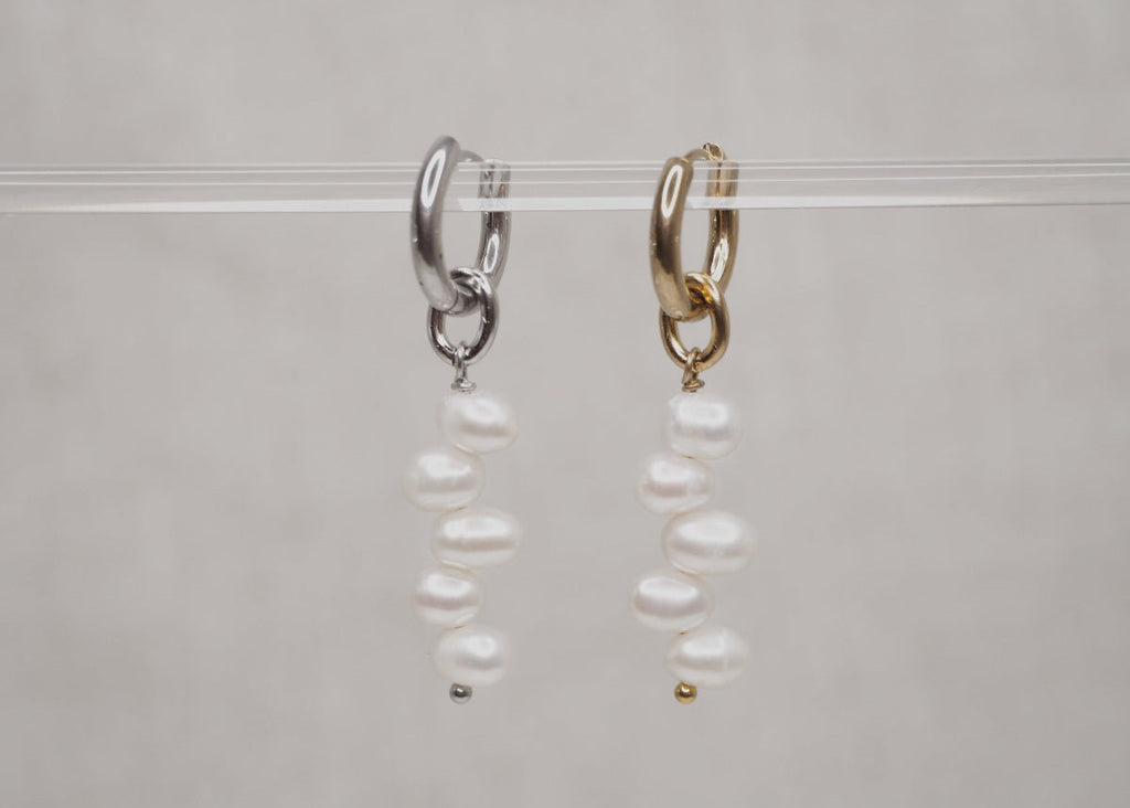 5 irregular pearls hoops 1