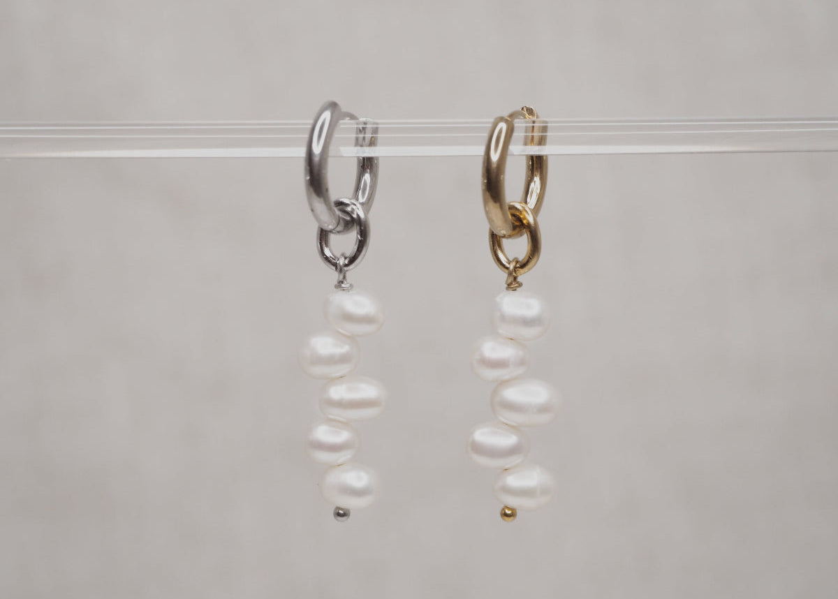 5 irregular pearls hoops 1