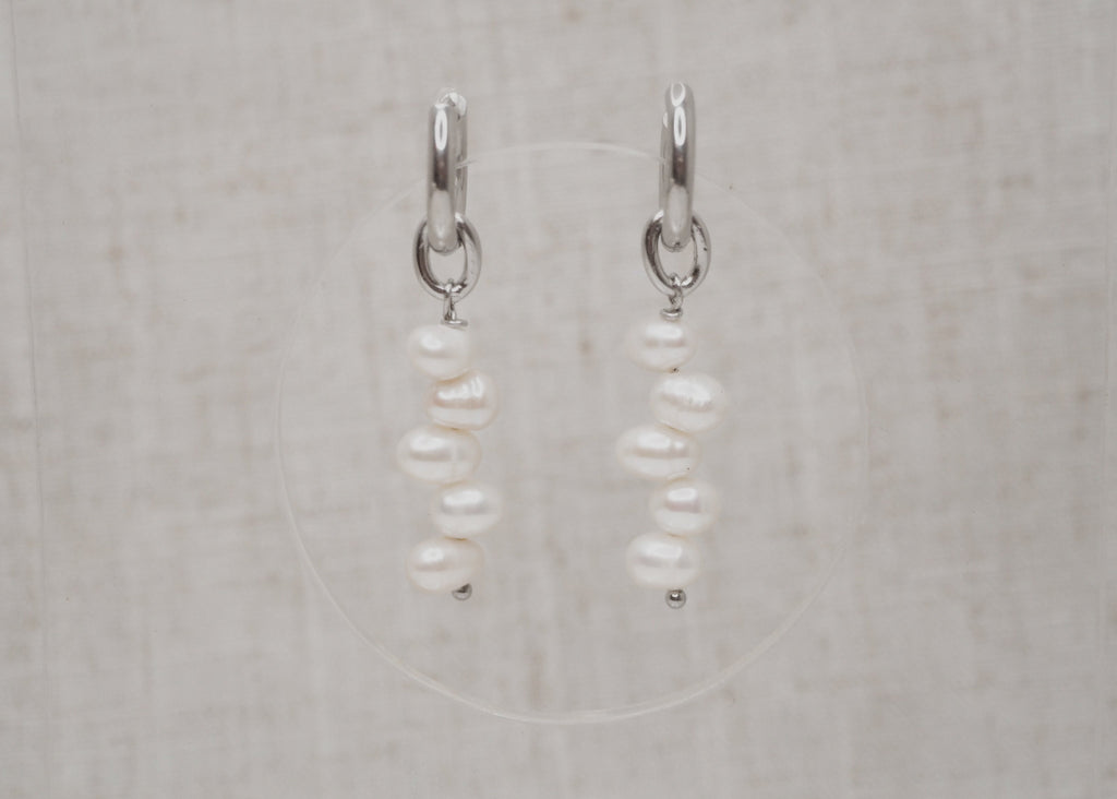 5 irregular pearls hoops silver 1