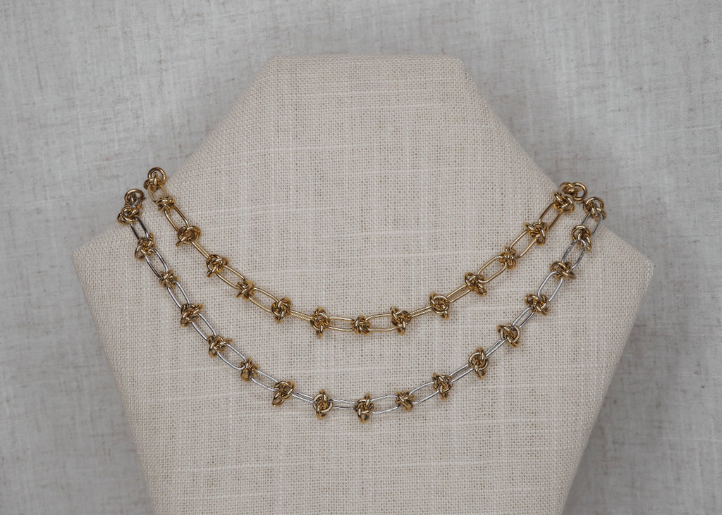 METALLIC MISCHIEF NECKLACE | KNOTS