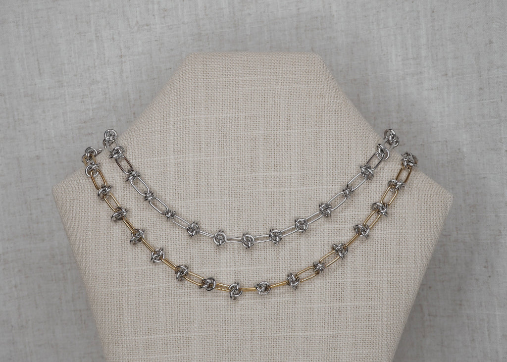 METALLIC MISCHIEF NECKLACE | KNOTS