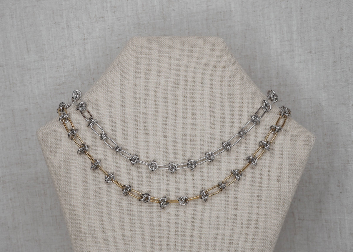 METALLIC MISCHIEF NECKLACE | KNOTS