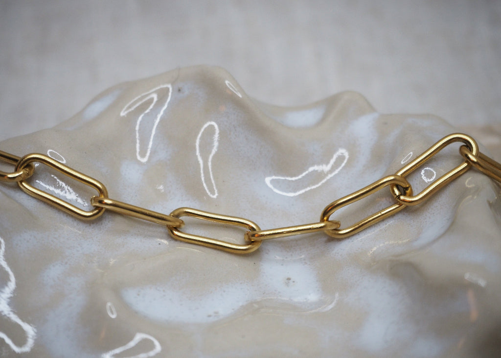 chunky paperclip bracelet gold 3