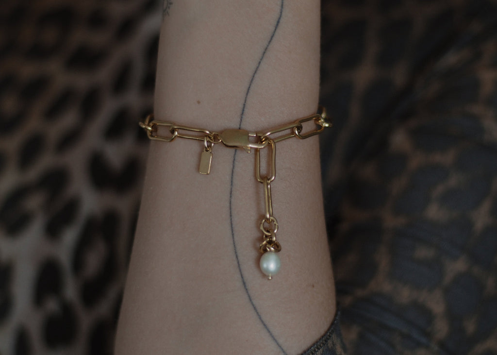 chunky paperclip bracelet gold 4