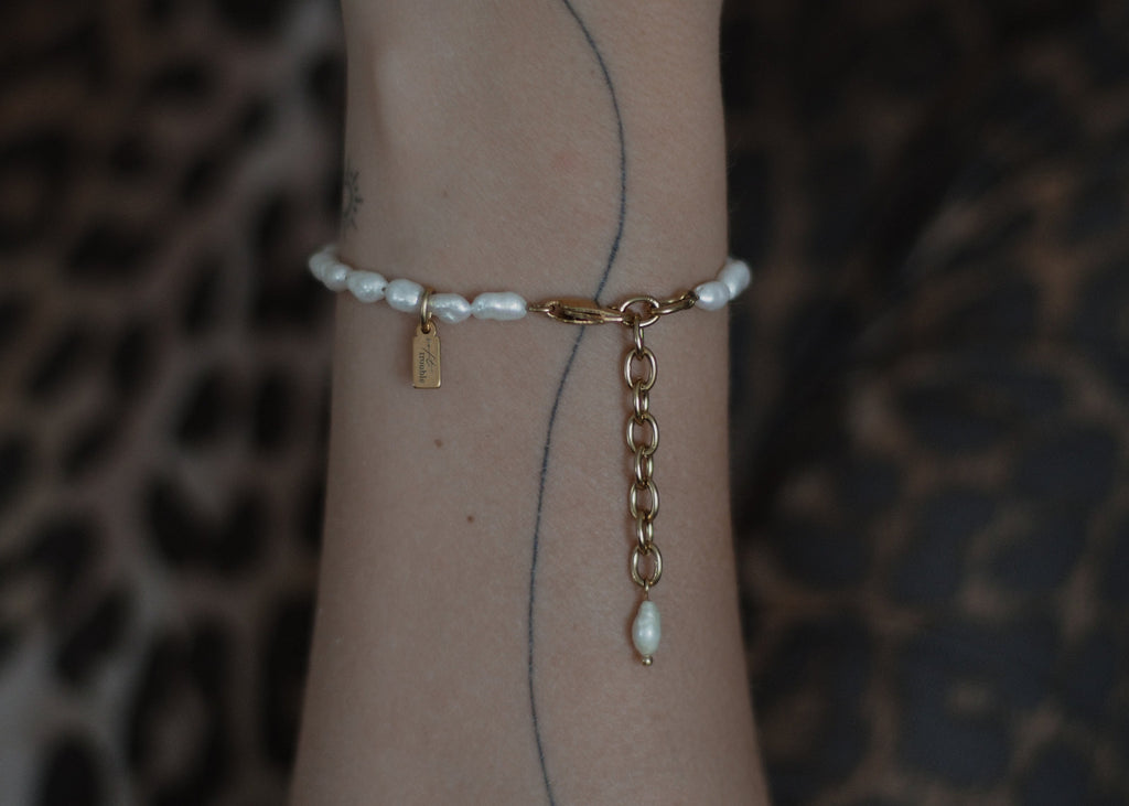cloud pearl bracelet gold 4
