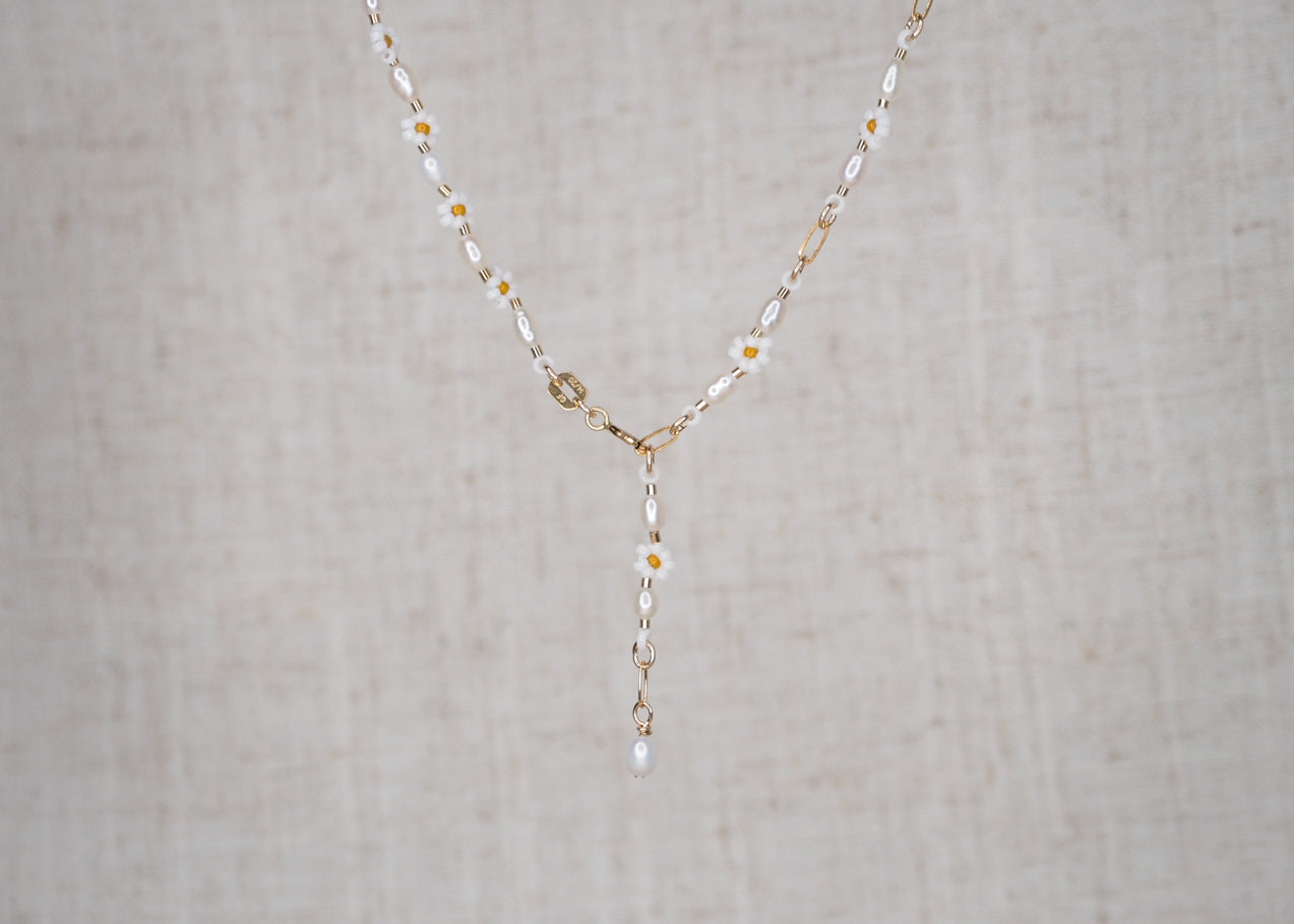 PETALS & PEARLS NECKLACE | DAISY DREAM