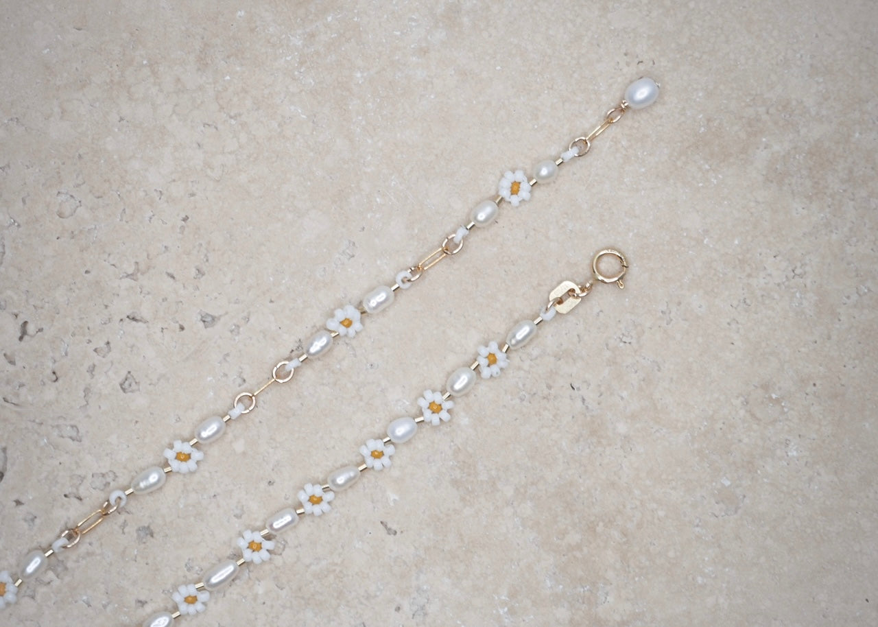 PETALS & PEARLS NECKLACE | DAISY DREAM