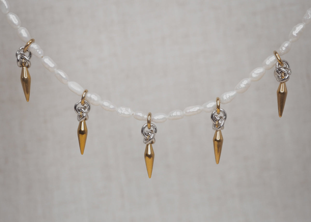 METALLIC MISCHIEF NECKLACE | DREAM SPIKE