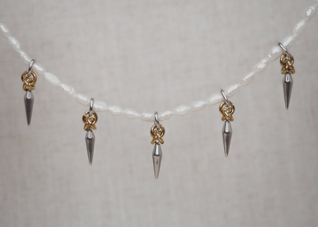 METALLIC MISCHIEF NECKLACE | DREAM SPIKE