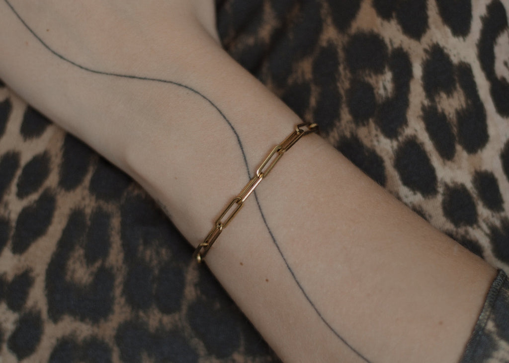 flat paperclip bracelet gold 2