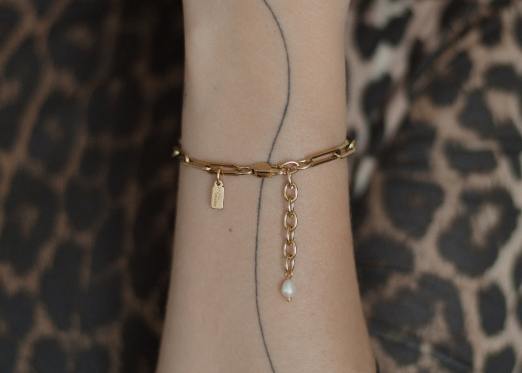 flat paperclip bracelet gold 4