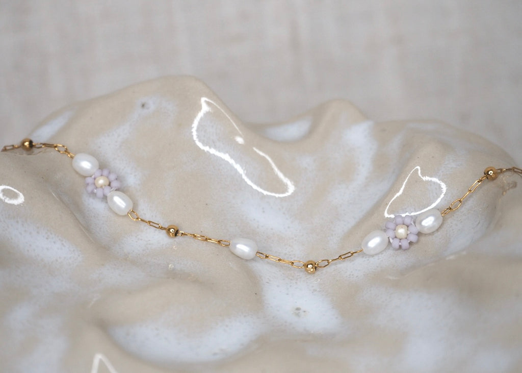 heavenly florals bracelet gold | lavender haze 2