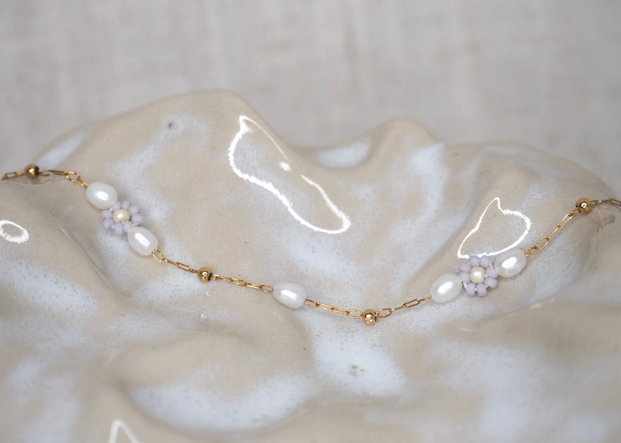 heavenly florals bracelet gold | lavender haze 2