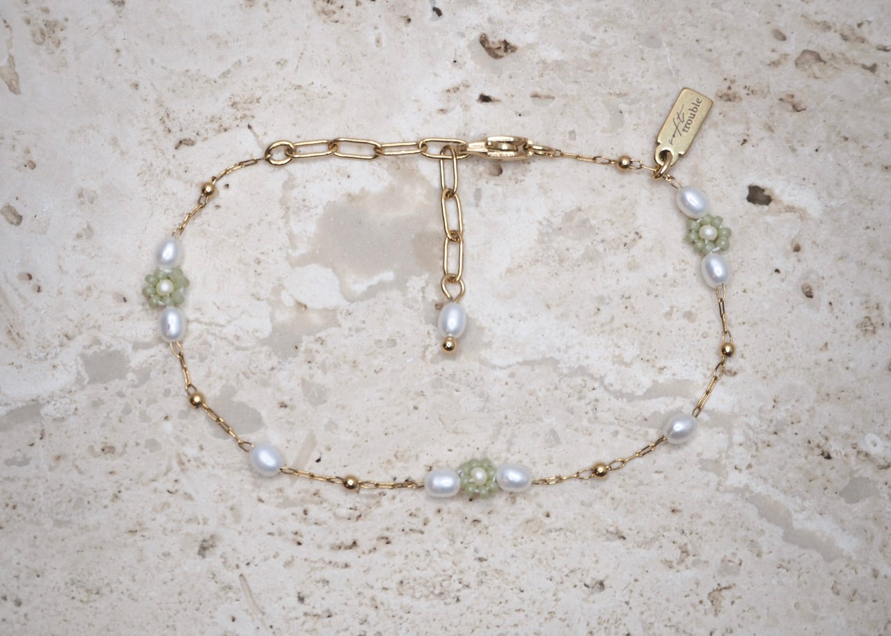 heavenly florals bracelet gold | serene sage 1