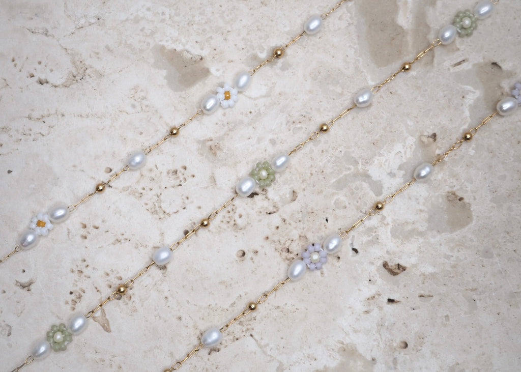 heavenly florals bracelet gold