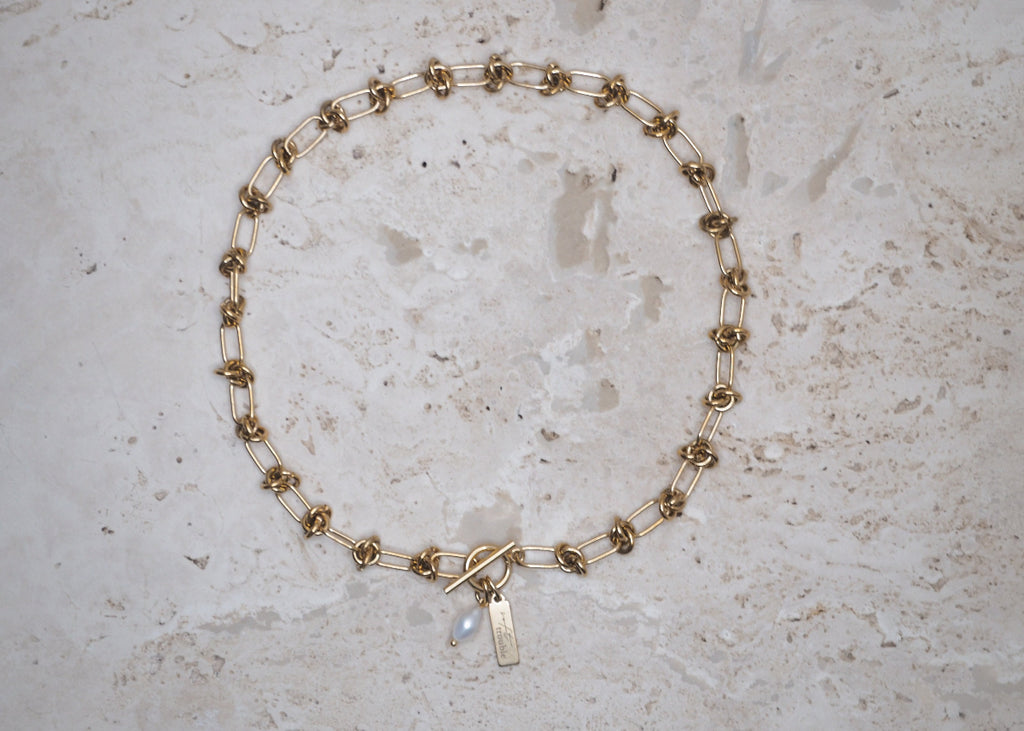 knots choker gold 1