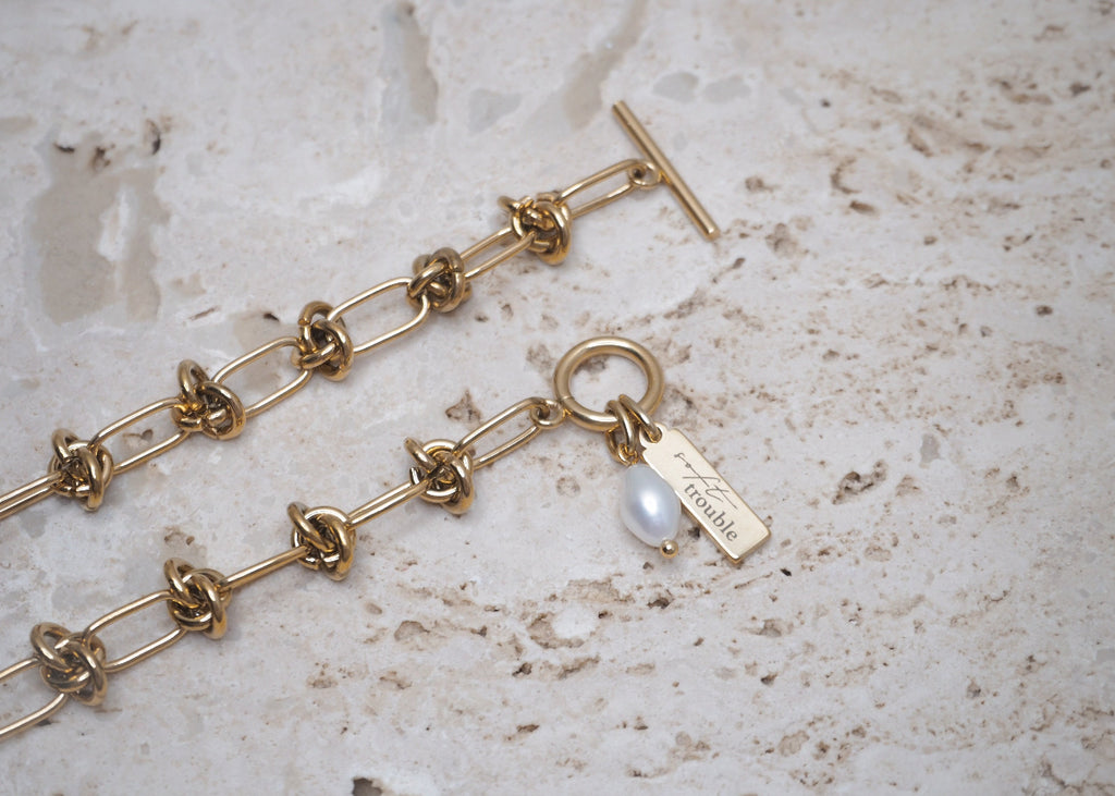 knots choker gold 5
