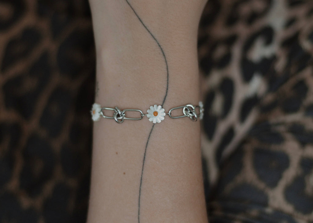 knots & daisies bracelet silver 6