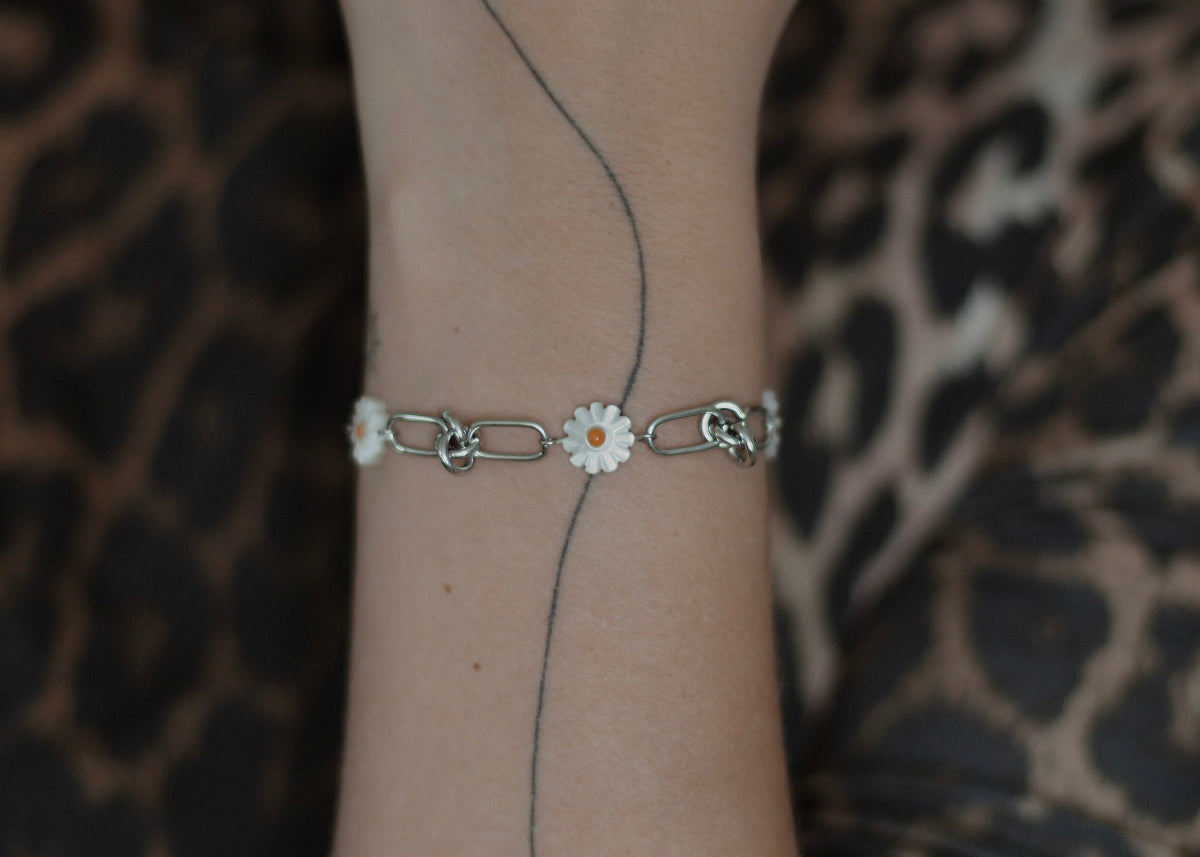 knots & daisies bracelet silver 6