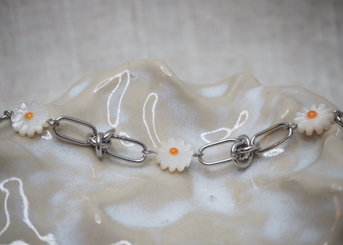 knots & daisies bracelet silver 3