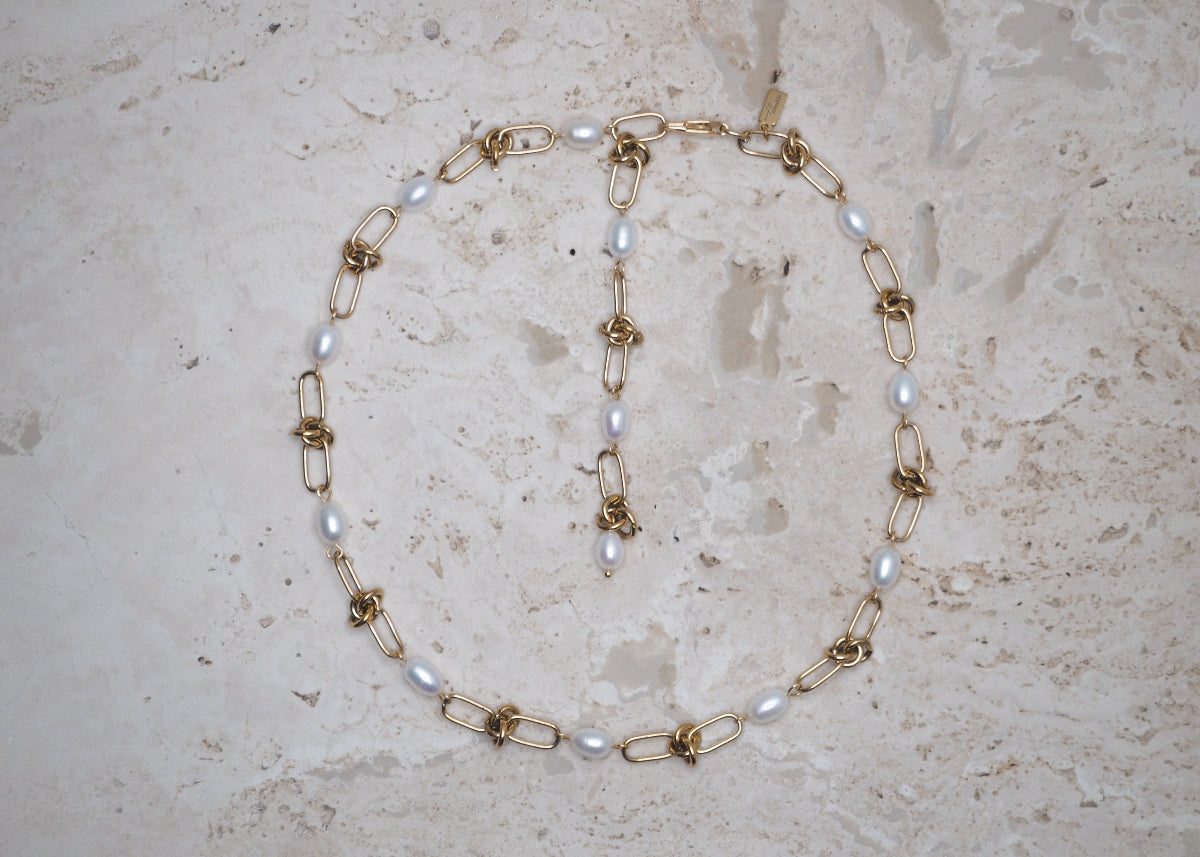 knots & pearls necklace gold 1