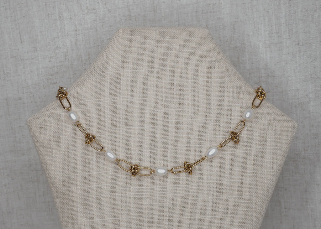 knots & pearls necklace gold 2 