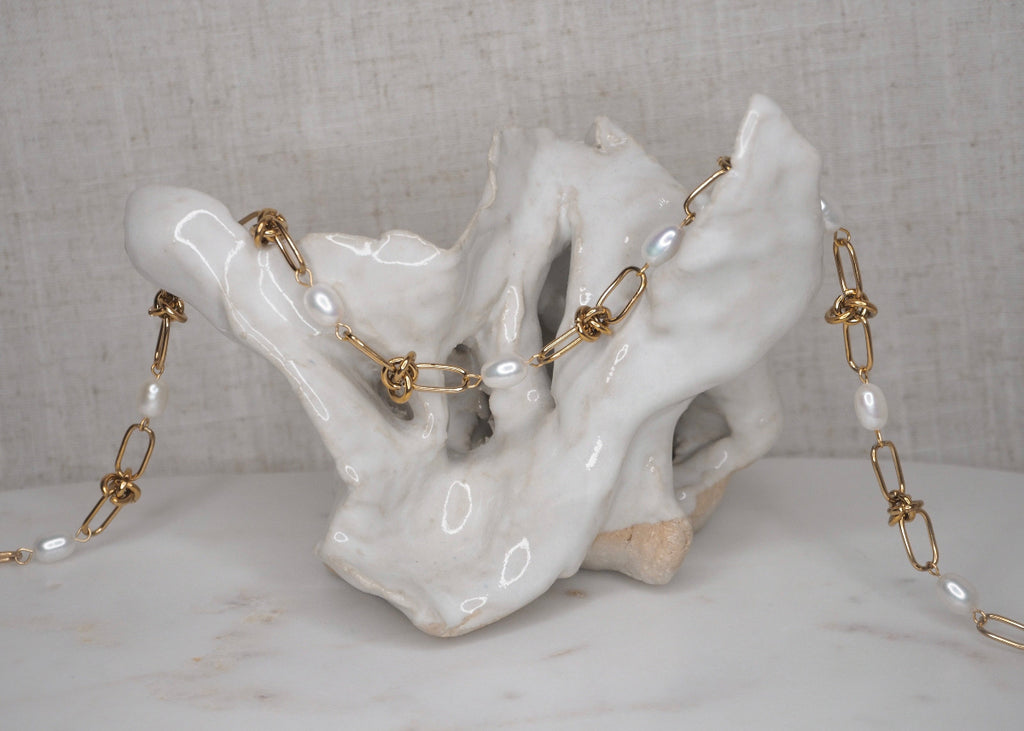 knots & pearls necklace gold 3