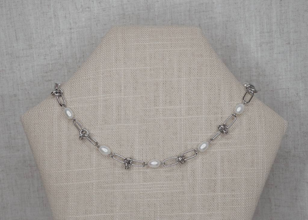 knots & pearls necklace silver 2