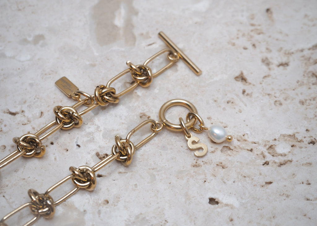 knots & toggle clasp bracelet gold 6