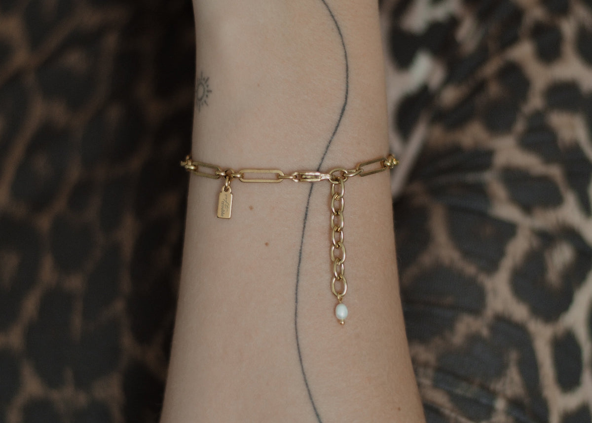 linked chain bracelet gold 4
