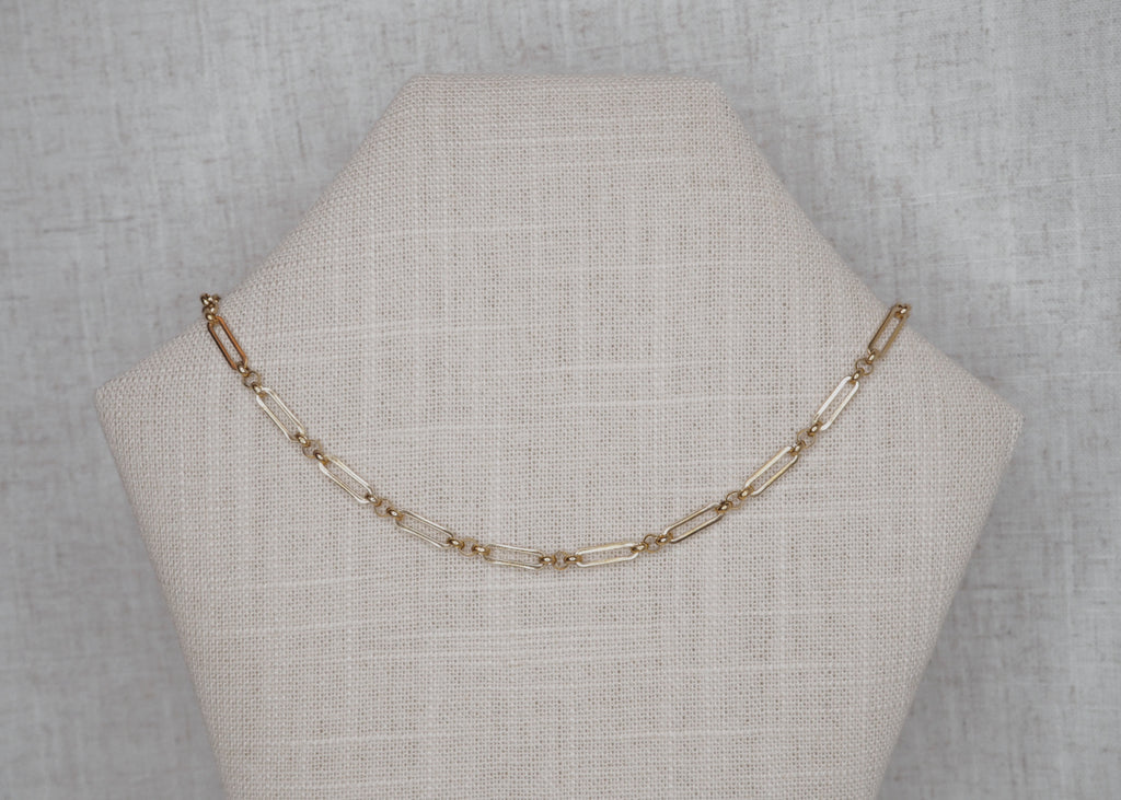 linked chain necklace gold 1