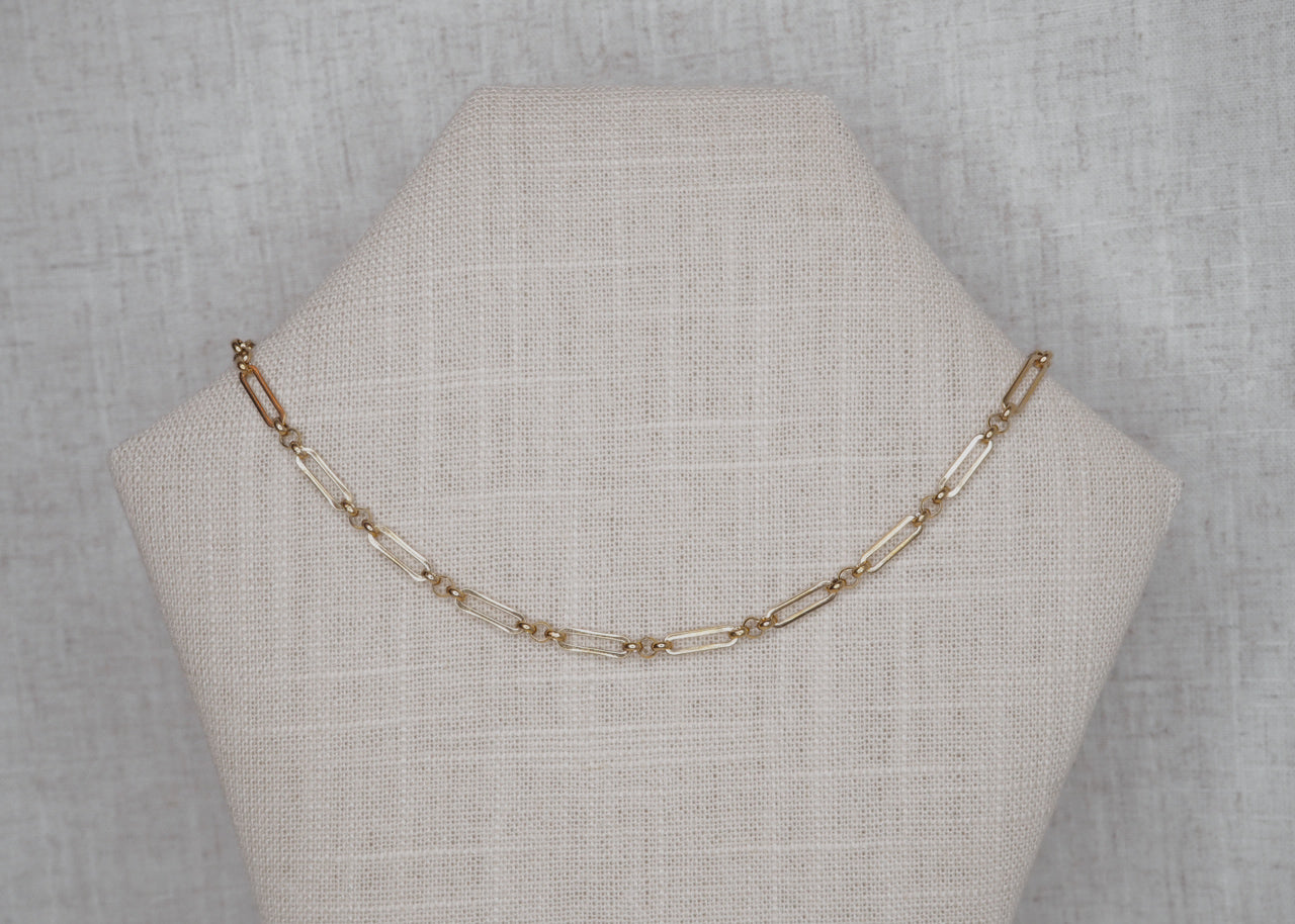 linked chain necklace gold 1