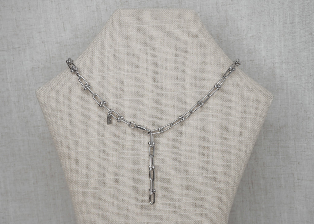 metal hug necklace silver 4