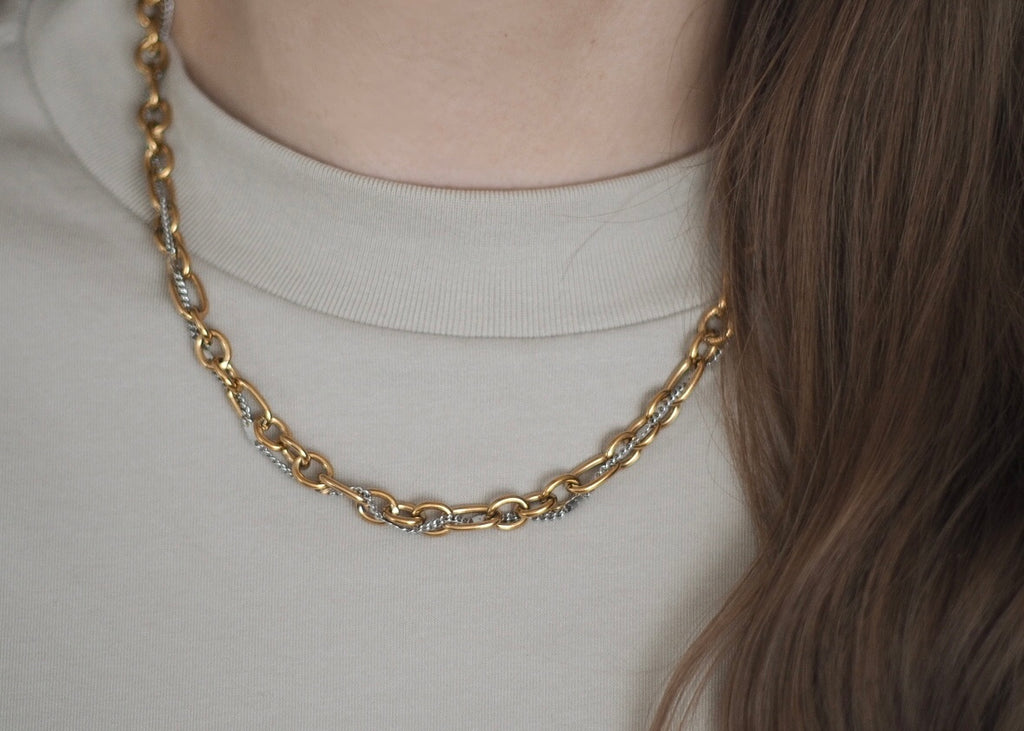 metallic mischief twirl necklace cold crush 6