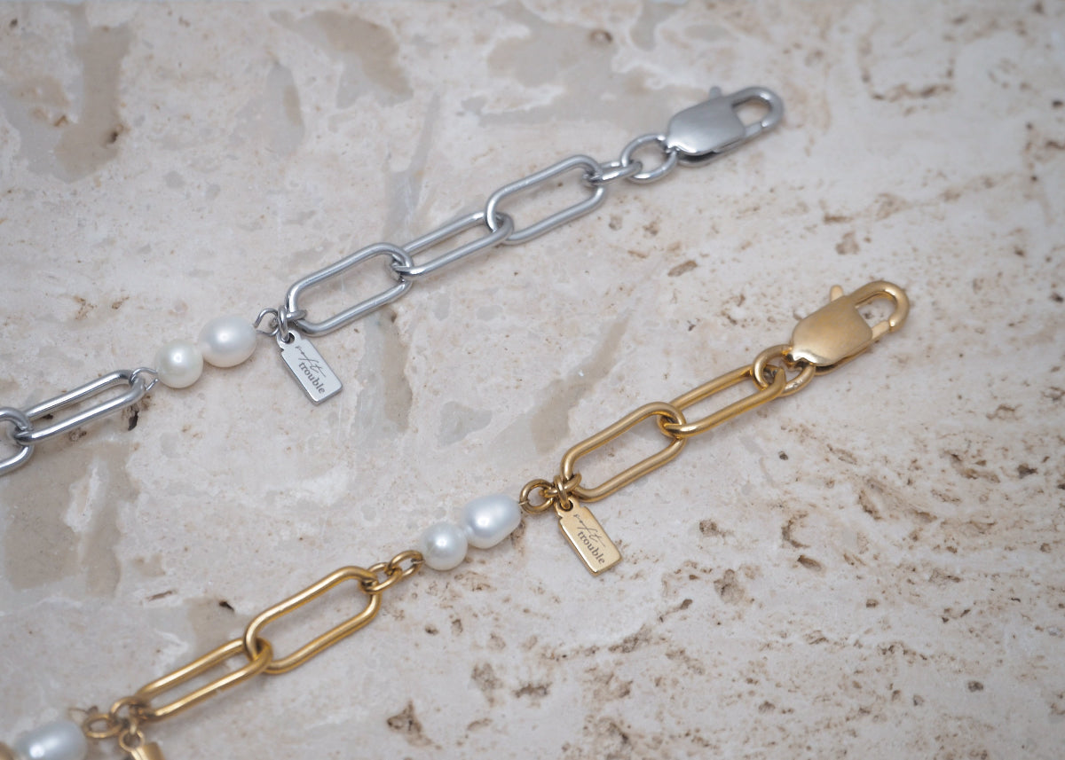 METALLIC MISCHIEF NECKLACE | PIERCED PEARL