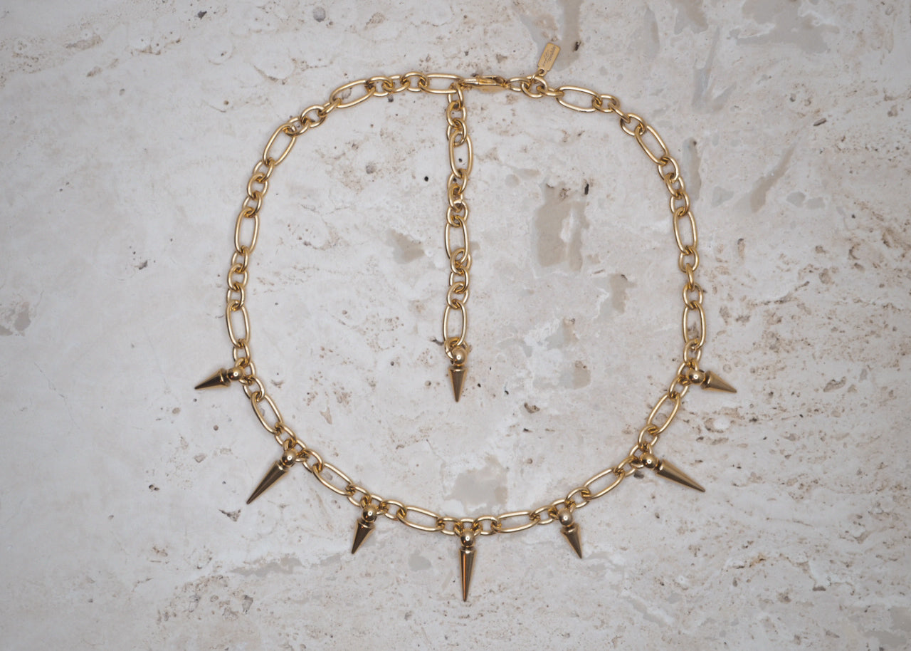 pretty sharp necklace gold 1