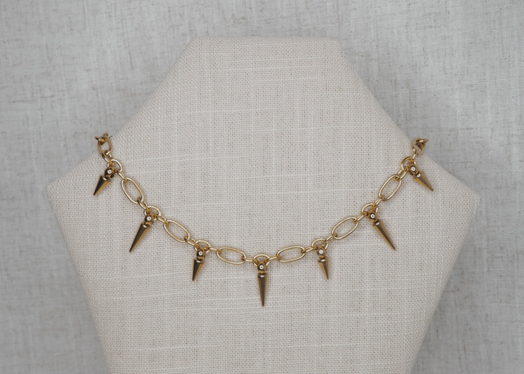 pretty sharp necklace gold 2