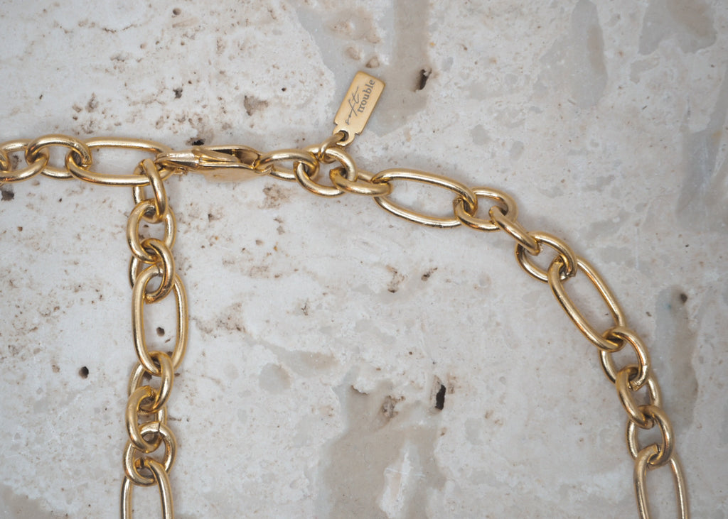 pretty sharp necklace gold 5