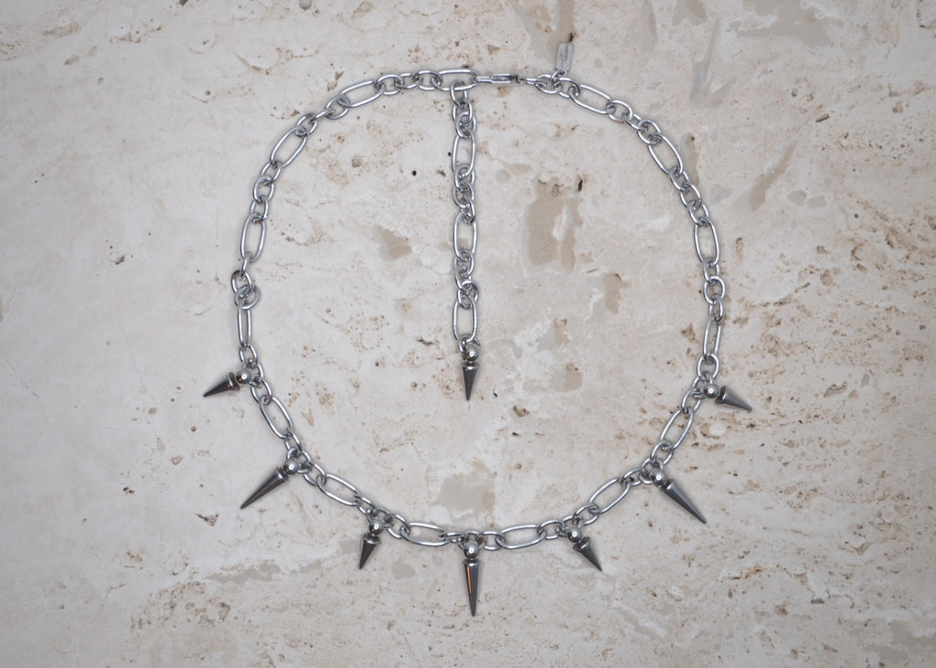 pretty sharp necklace silver 1