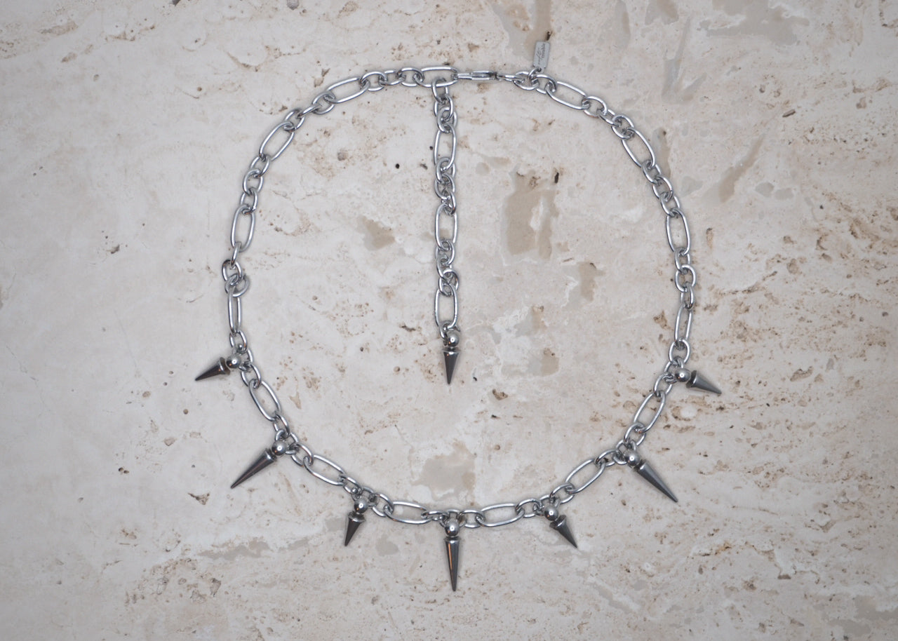 pretty sharp necklace silver 1