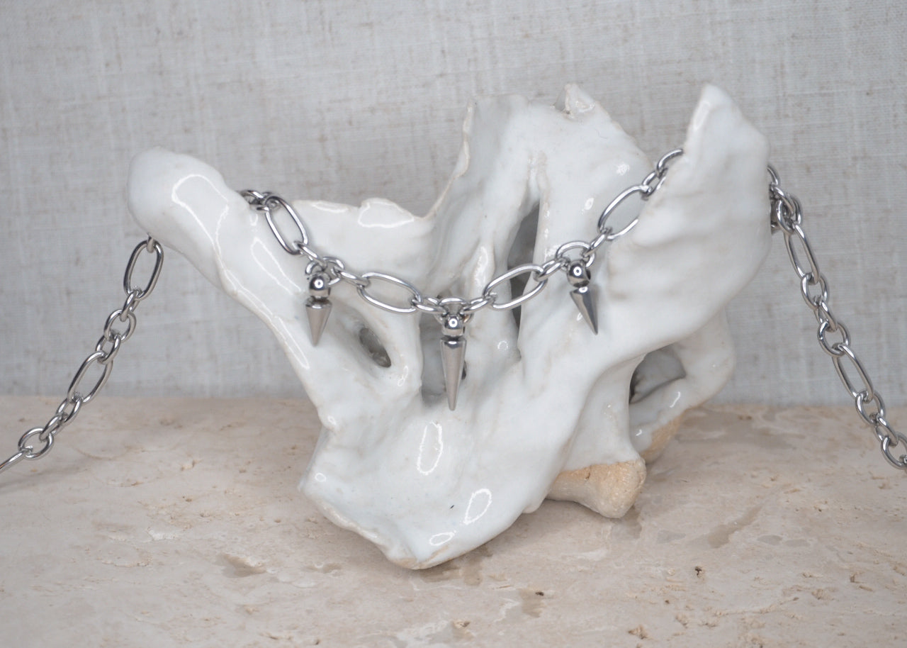 pretty sharp necklace silver 3