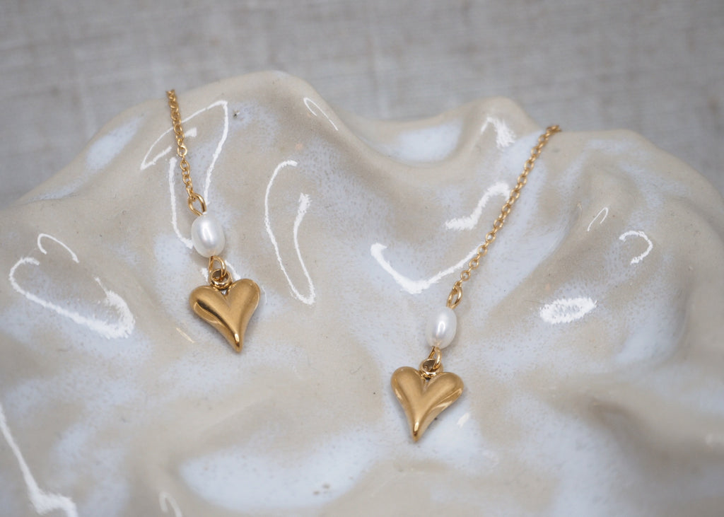 threads pearl small heart gold 2
